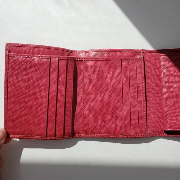 Authentic Prada Saffiano Trifold Compact Wallet - Picture 3 of 17